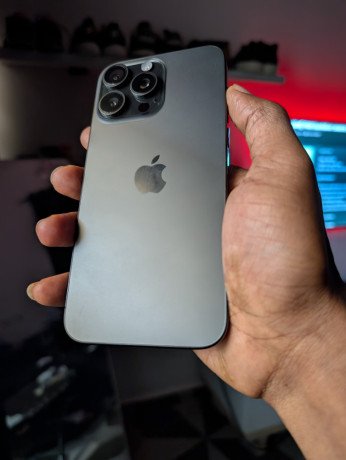 iphone-15-pro-max-big-0